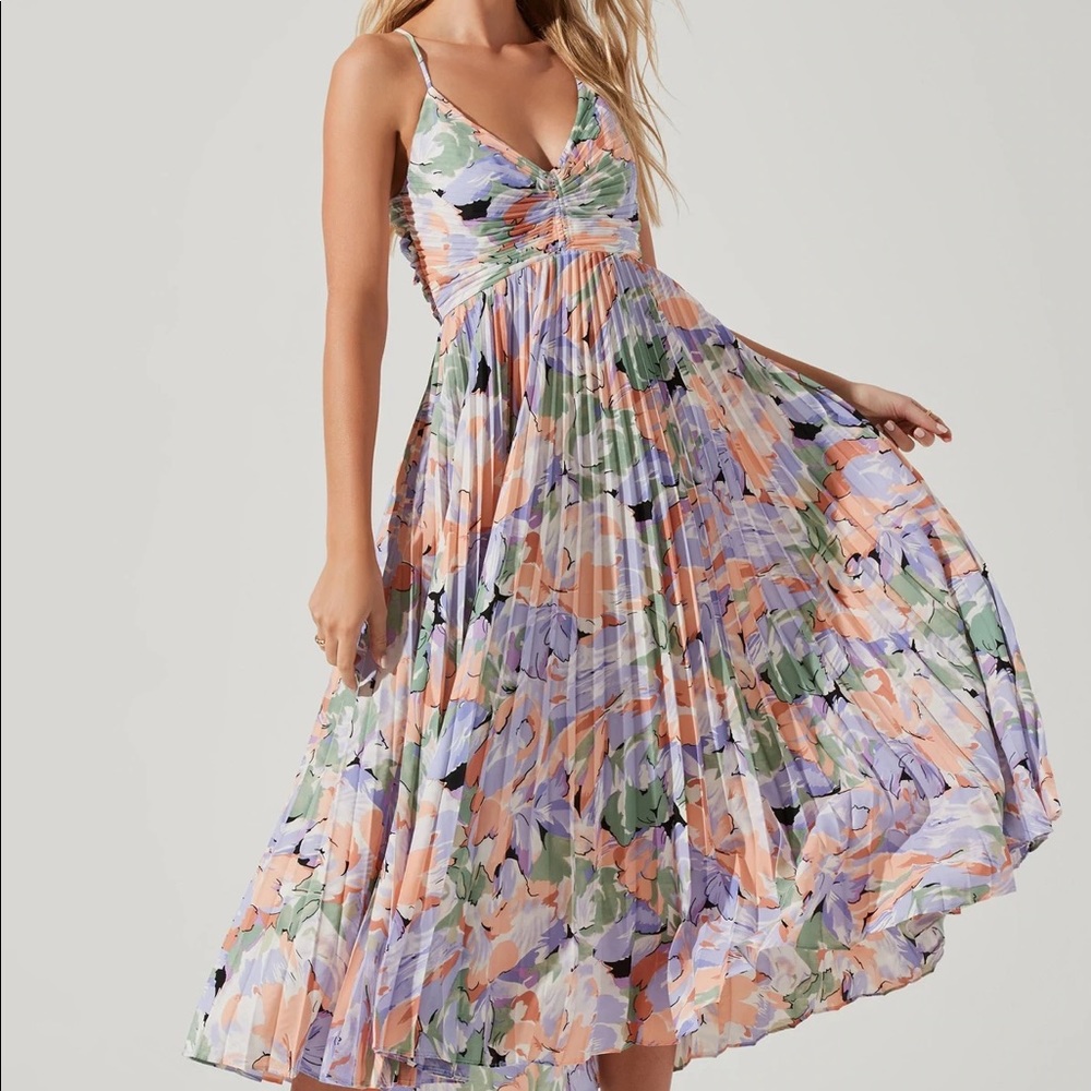 ASTR the Label Blythe Midi Dress